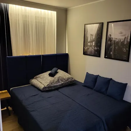 Daire Mieszkanie W Nowym Apartamentowcu Obok Ch Arena, Prywatny Parking